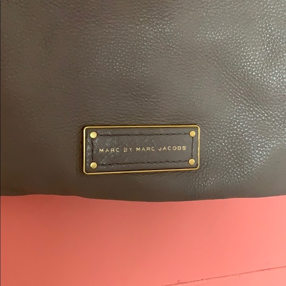 NWOT Marc Jacobs gray cross body/shoulder handbag - Picture 2 of 8